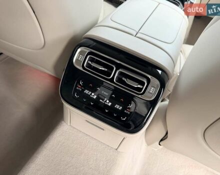 Черный Мерседес С Класс, объемом двигателя 3.98 л и пробегом 1 тыс. км за 214999 $, фото 44 на Automoto.ua