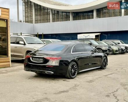 Черный Мерседес С Класс, объемом двигателя 3.98 л и пробегом 1 тыс. км за 214999 $, фото 4 на Automoto.ua