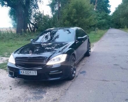 Чорний Мерседес С Клас, об'ємом двигуна 5 л та пробігом 270 тис. км за 10700 $, фото 4 на Automoto.ua