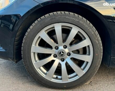 Черный Мерседес С Класс, объемом двигателя 2.2 л и пробегом 240 тыс. км за 10000 $, фото 10 на Automoto.ua