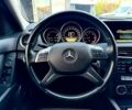Черный Мерседес С Класс, объемом двигателя 2.2 л и пробегом 240 тыс. км за 10000 $, фото 24 на Automoto.ua