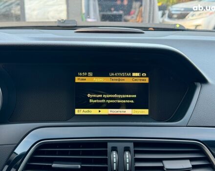 Черный Мерседес С Класс, объемом двигателя 2.2 л и пробегом 240 тыс. км за 10000 $, фото 26 на Automoto.ua