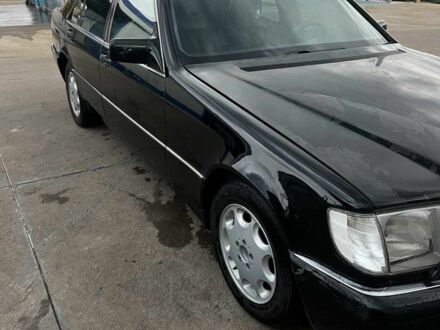 Черный Мерседес С Класс, объемом двигателя 6 л и пробегом 300 тыс. км за 6500 $, фото 1 на Automoto.ua