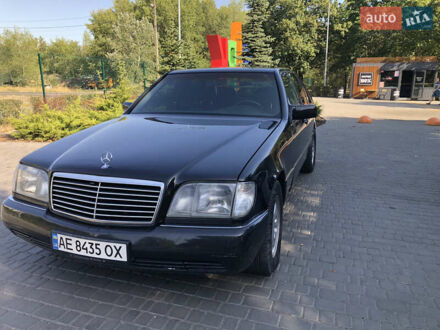 Мерседес С Класс 1993 в Каменское - Днепродзержинск на Automoto.ua Черный Мерседес С Класс, объемом двигателя 3.4 л и пробегом 400 тыс. км за 5500 $, фото 1 на Automoto.ua
