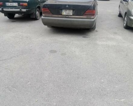 Черный Мерседес С Класс, объемом двигателя 3.4 л и пробегом 350 тыс. км за 6000 $, фото 1 на Automoto.ua