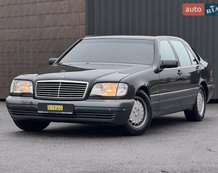 Черный Мерседес С Класс, объемом двигателя 3.2 л и пробегом 410 тыс. км за 7800 $, фото 1 на Automoto.ua
