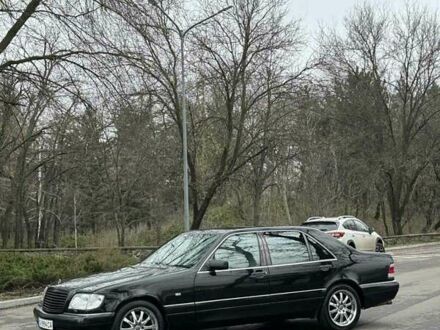 Чорний Мерседес С Клас, об'ємом двигуна 4.2 л та пробігом 258 тис. км за 6300 $, фото 1 на Automoto.ua