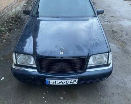 Черный Мерседес С Класс, объемом двигателя 3 л и пробегом 350 тыс. км за 4000 $, фото 1 на Automoto.ua