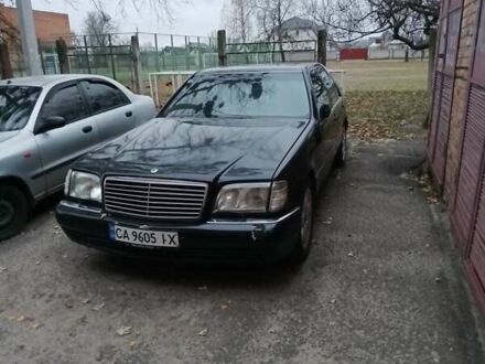 Мерседес С Класс 1998 в Черкассах на Automoto.ua Черный Мерседес С Класс, объемом двигателя 3.2 л и пробегом 200 тыс. км за 4000 $, фото 1 на Automoto.ua