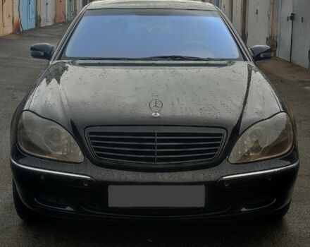 Чорний Мерседес С Клас, об'ємом двигуна 5 л та пробігом 580 тис. км за 4000 $, фото 1 на Automoto.ua