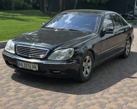 Черный Мерседес С Класс, объемом двигателя 5 л и пробегом 500 тыс. км за 1450 $, фото 1 на Automoto.ua