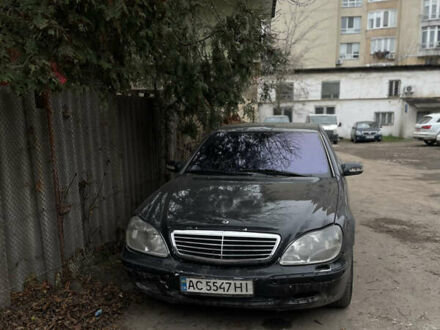 Чорний Мерседес С Клас, об'ємом двигуна 4.27 л та пробігом 389 тис. км за 4700 $, фото 1 на Automoto.ua