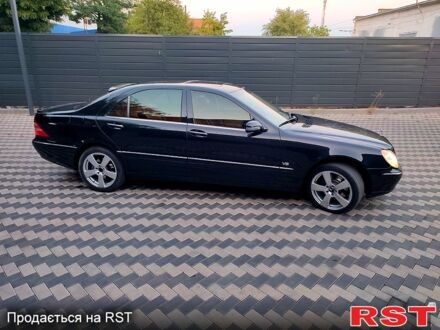 Чорний Мерседес С Клас, об'ємом двигуна 5 л та пробігом 250 тис. км за 4500 $, фото 1 на Automoto.ua