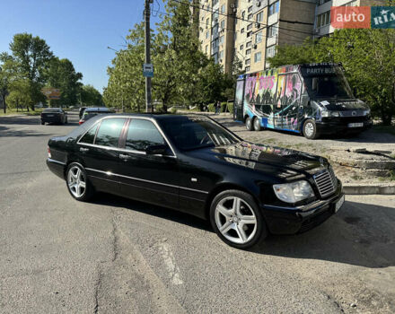 Чорний Мерседес С Клас, об'ємом двигуна 3.2 л та пробігом 192 тис. км за 7500 $, фото 1 на Automoto.ua
