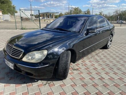 Чорний Мерседес С Клас, об'ємом двигуна 5 л та пробігом 350 тис. км за 4993 $, фото 1 на Automoto.ua