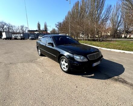 Черный Мерседес С Класс, объемом двигателя 3.2 л и пробегом 150 тыс. км за 100 $, фото 1 на Automoto.ua