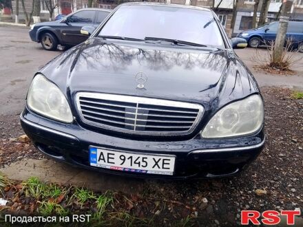 Мерседес С Клас 2001 у Подільськ (Котовськ) на Automoto.ua Чорний Мерседес С Клас, об'ємом двигуна 4 л та пробігом 400 тис. км за 4500 $, фото 1 на Automoto.ua