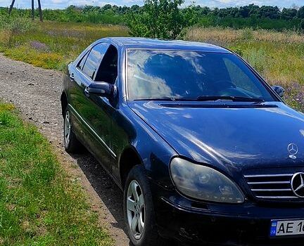 Чорний Мерседес С Клас, об'ємом двигуна 5.8 л та пробігом 0 тис. км за 3000 $, фото 1 на Automoto.ua