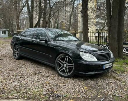 Черный Мерседес С Класс, объемом двигателя 6 л и пробегом 250 тыс. км за 4800 $, фото 1 на Automoto.ua