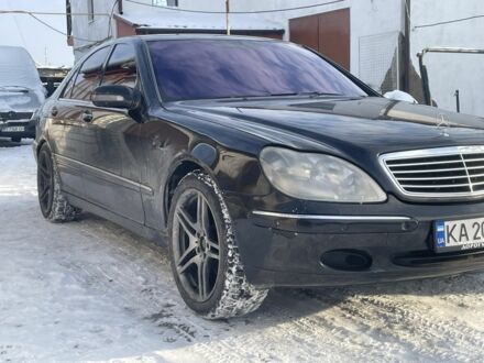 Чорний Мерседес С Клас, об'ємом двигуна 3.2 л та пробігом 370 тис. км за 5500 $, фото 1 на Automoto.ua