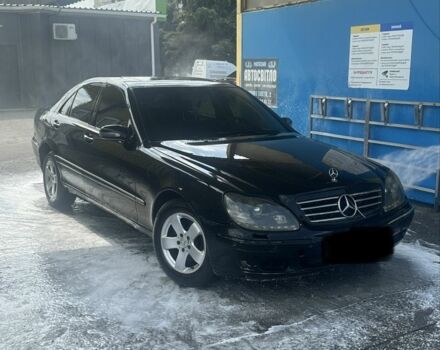 Черный Мерседес С Класс, объемом двигателя 0 л и пробегом 330 тыс. км за 2500 $, фото 1 на Automoto.ua