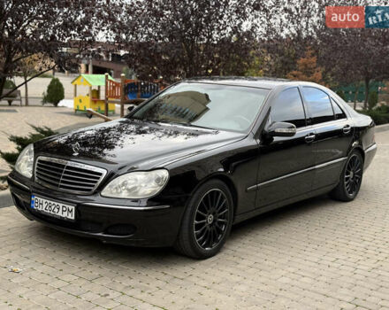 Черный Мерседес С Класс, объемом двигателя 3.2 л и пробегом 360 тыс. км за 6500 $, фото 1 на Automoto.ua