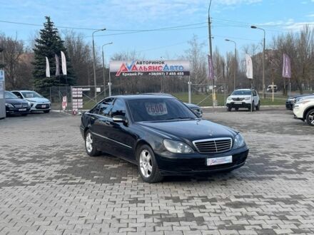 Чорний Мерседес С Клас, об'ємом двигуна 3.2 л та пробігом 420 тис. км за 5700 $, фото 1 на Automoto.ua