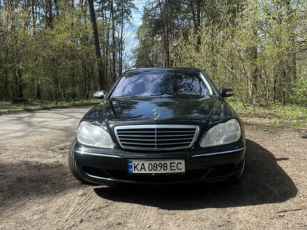Мерседес С Класс 2003 в Киеве на Automoto.ua Черный Мерседес С Класс, объемом двигателя 5 л и пробегом 252 тыс. км за 6600 $, фото 1 на Automoto.ua