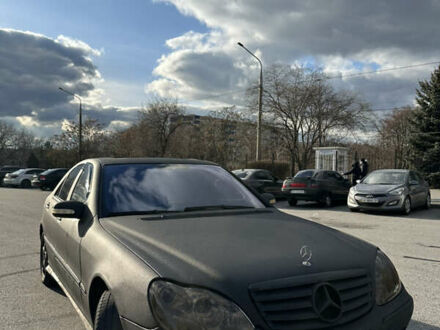 Мерседес С Клас 2003 у Запоріжжя на Automoto.ua Чорний Мерседес С Клас, об'ємом двигуна 4.27 л та пробігом 400 тис. км за 4700 $, фото 1 на Automoto.ua