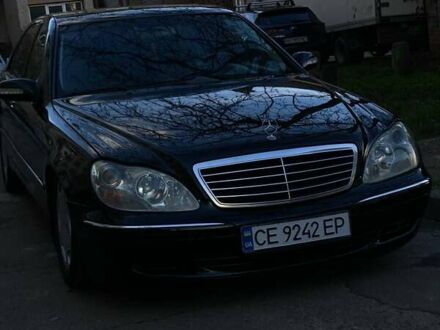 Черный Мерседес С Класс, объемом двигателя 3.72 л и пробегом 390 тыс. км за 5600 $, фото 1 на Automoto.ua