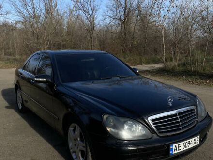 Черный Мерседес С Класс, объемом двигателя 3.22 л и пробегом 420 тыс. км за 6000 $, фото 1 на Automoto.ua