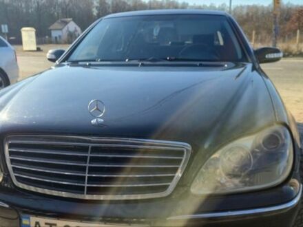 Черный Мерседес С Класс, объемом двигателя 3.2 л и пробегом 304 тыс. км за 8800 $, фото 1 на Automoto.ua