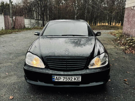 Черный Мерседес С Класс, объемом двигателя 4.97 л и пробегом 266 тыс. км за 9500 $, фото 1 на Automoto.ua