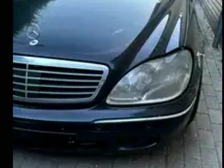 Чорний Мерседес С Клас, об'ємом двигуна 6 л та пробігом 240 тис. км за 2600 $, фото 1 на Automoto.ua