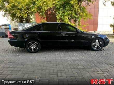 Мерседес С Клас 2003 у Дніпро (Дніпропетровську) на Automoto.ua Чорний Мерседес С Клас, об'ємом двигуна 4 л та пробігом 250 тис. км за 12500 $, фото 1 на Automoto.ua