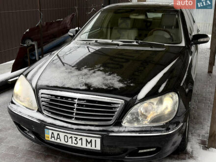Черный Мерседес С Класс, объемом двигателя 4.97 л и пробегом 380 тыс. км за 4500 $, фото 1 на Automoto.ua