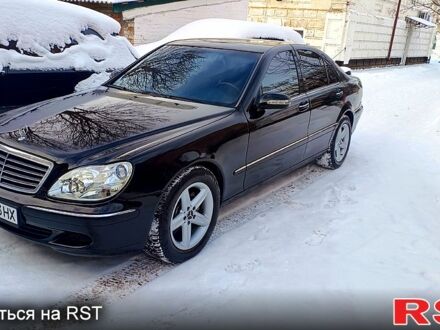 Черный Мерседес С Класс, объемом двигателя 3.2 л и пробегом 500 тыс. км за 7000 $, фото 1 на Automoto.ua
