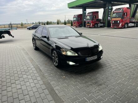 Чорний Мерседес С Клас, об'ємом двигуна 5.5 л та пробігом 158 тис. км за 10499 $, фото 1 на Automoto.ua
