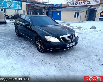 Черный Мерседес С Класс, объемом двигателя 5.5 л и пробегом 123 тыс. км за 14500 $, фото 1 на Automoto.ua