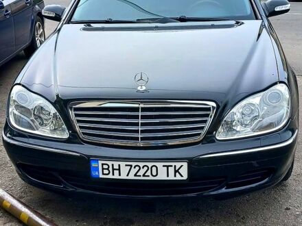 Чорний Мерседес С Клас, об'ємом двигуна 5 л та пробігом 300 тис. км за 8000 $, фото 1 на Automoto.ua