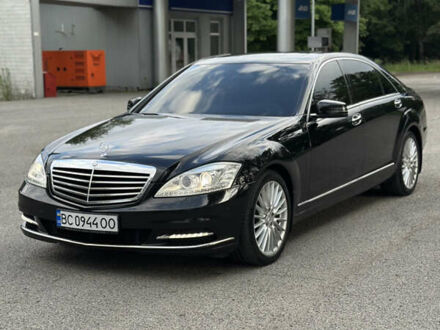 Мерседес С Класс 2006 в Черновцах на Automoto.ua Черный Мерседес С Класс, объемом двигателя 3.5 л и пробегом 265 тыс. км за 12500 $, фото 1 на Automoto.ua