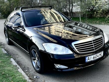 Чорний Мерседес С Клас, об'ємом двигуна 4.7 л та пробігом 298 тис. км за 11000 $, фото 1 на Automoto.ua