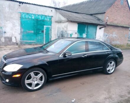 Черный Мерседес С Класс, объемом двигателя 5.5 л и пробегом 160 тыс. км за 11500 $, фото 1 на Automoto.ua