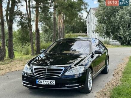 Мерседес С Клас 2006 у Києві на Automoto.ua Чорний Мерседес С Клас, об'ємом двигуна 5.5 л та пробігом 189 тис. км за 12999 $, фото 1 на Automoto.ua