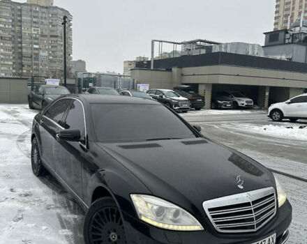 Чорний Мерседес С Клас, об'ємом двигуна 5.46 л та пробігом 233 тис. км за 12400 $, фото 1 на Automoto.ua