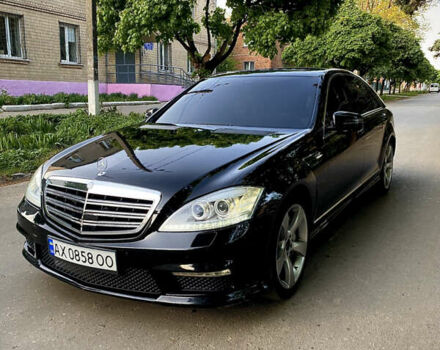 Чорний Мерседес С Клас, об'ємом двигуна 5.5 л та пробігом 270 тис. км за 8000 $, фото 1 на Automoto.ua
