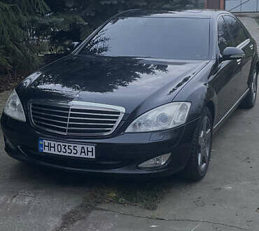 Черный Мерседес С Класс, объемом двигателя 3.5 л и пробегом 246 тыс. км за 11500 $, фото 1 на Automoto.ua