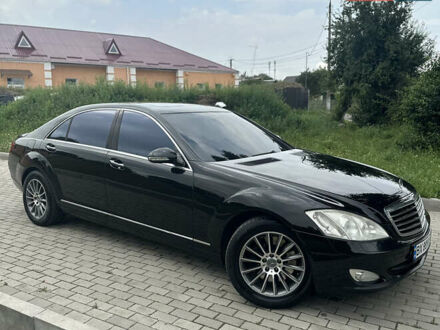Мерседес С Класс 2006 в Староконстантинов на Automoto.ua Черный Мерседес С Класс, объемом двигателя 5.5 л и пробегом 385 тыс. км за 12000 $, фото 1 на Automoto.ua