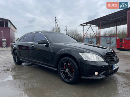 Мерседес С Клас 2006 у Чернівцях на Automoto.ua Чорний Мерседес С Клас, об'ємом двигуна 5.5 л та пробігом 258 тис. км за 9999 $, фото 1 на Automoto.ua