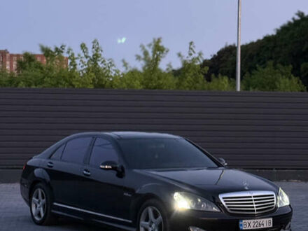 Мерседес С Класс 2006 в Каменце-Подольском на Automoto.ua Черный Мерседес С Класс, объемом двигателя 5.5 л и пробегом 255 тыс. км за 10500 $, фото 1 на Automoto.ua
